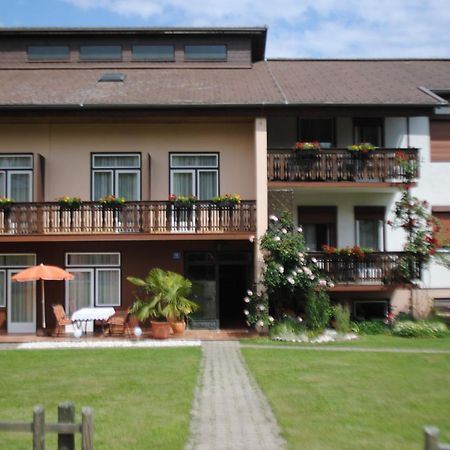 Ferienhaus Michor Latschach ober dem Faakersee Exterior foto