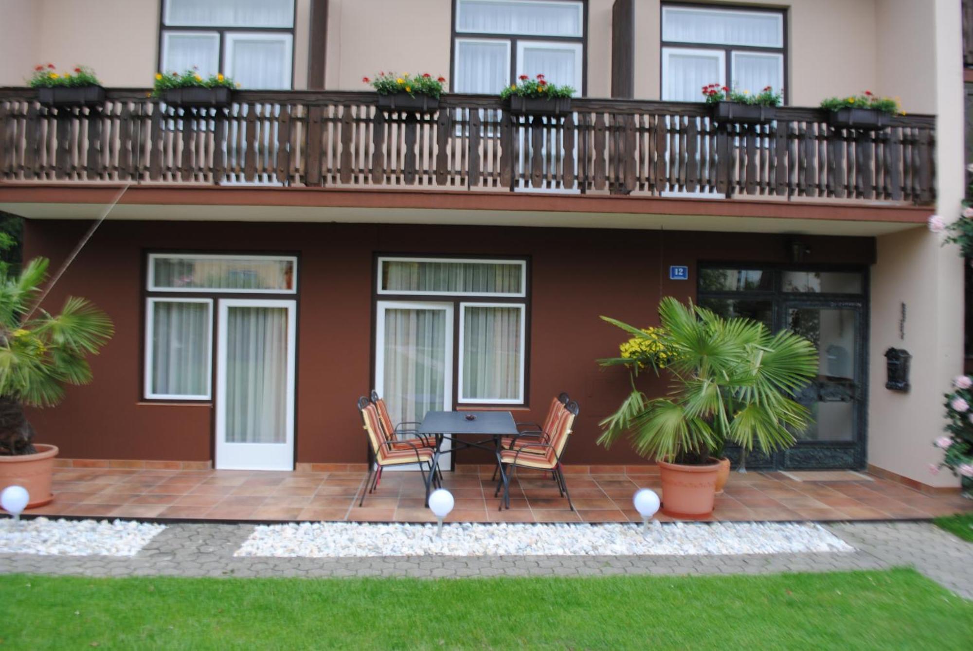 Ferienhaus Michor Latschach ober dem Faakersee Exterior foto